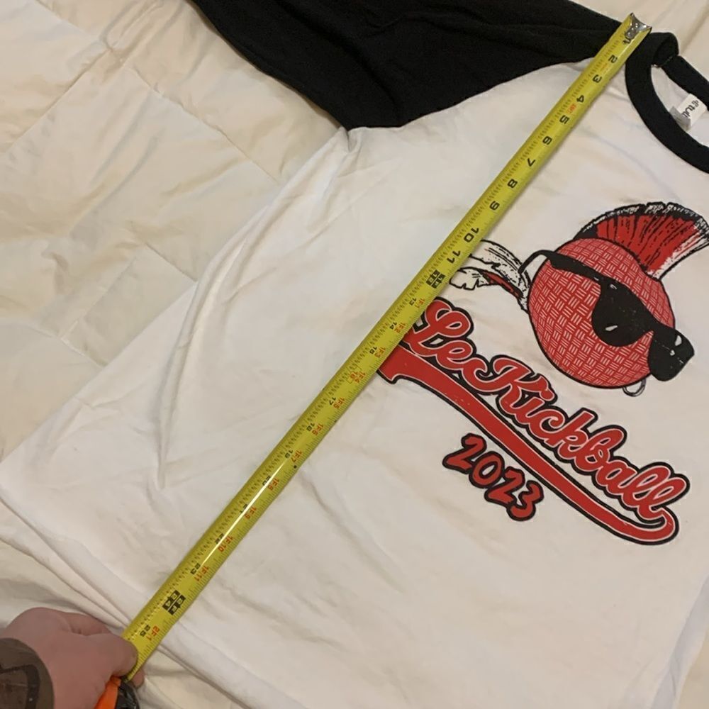 Baseball shirt, Le Kickball, ladies medium, 💯 cotton, like new - Picture 7 of 10